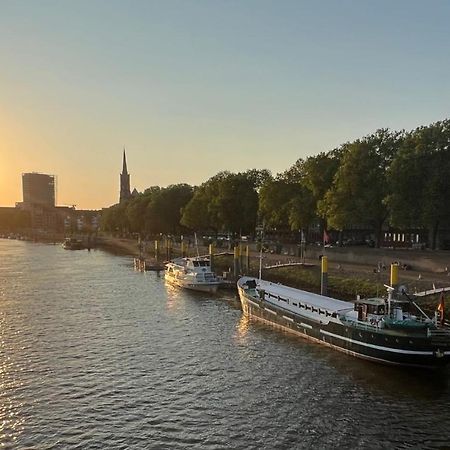 Kuestenmotorschiff Aventura Бремен Экстерьер фото