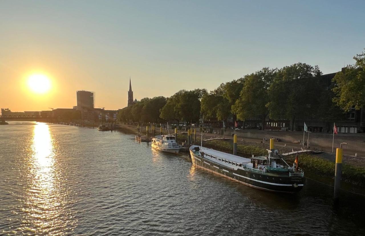 Kuestenmotorschiff Aventura Бремен Экстерьер фото